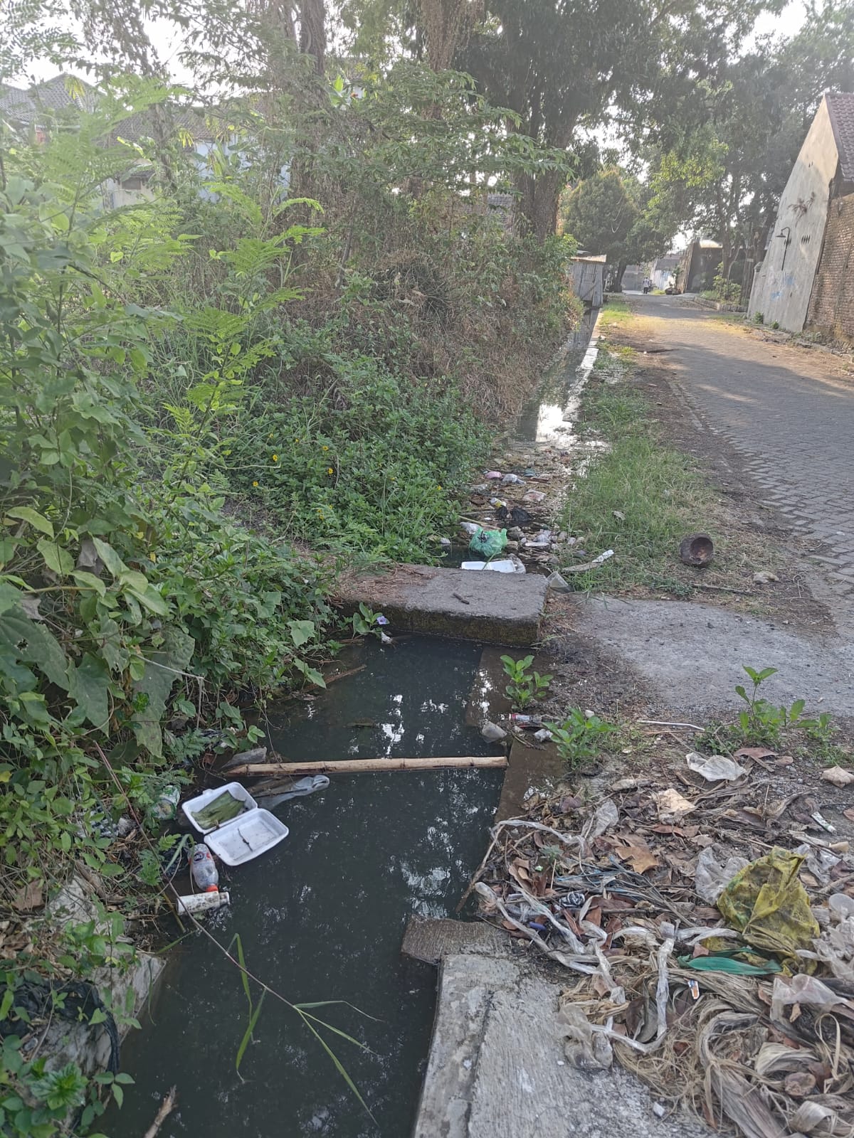 Lampiran foto terkait aduan Permohonan Penanganan Saluran Drainase Tertutup di Perum Griya Abdi Kencana, Purbalingga Wetan RT 1/7