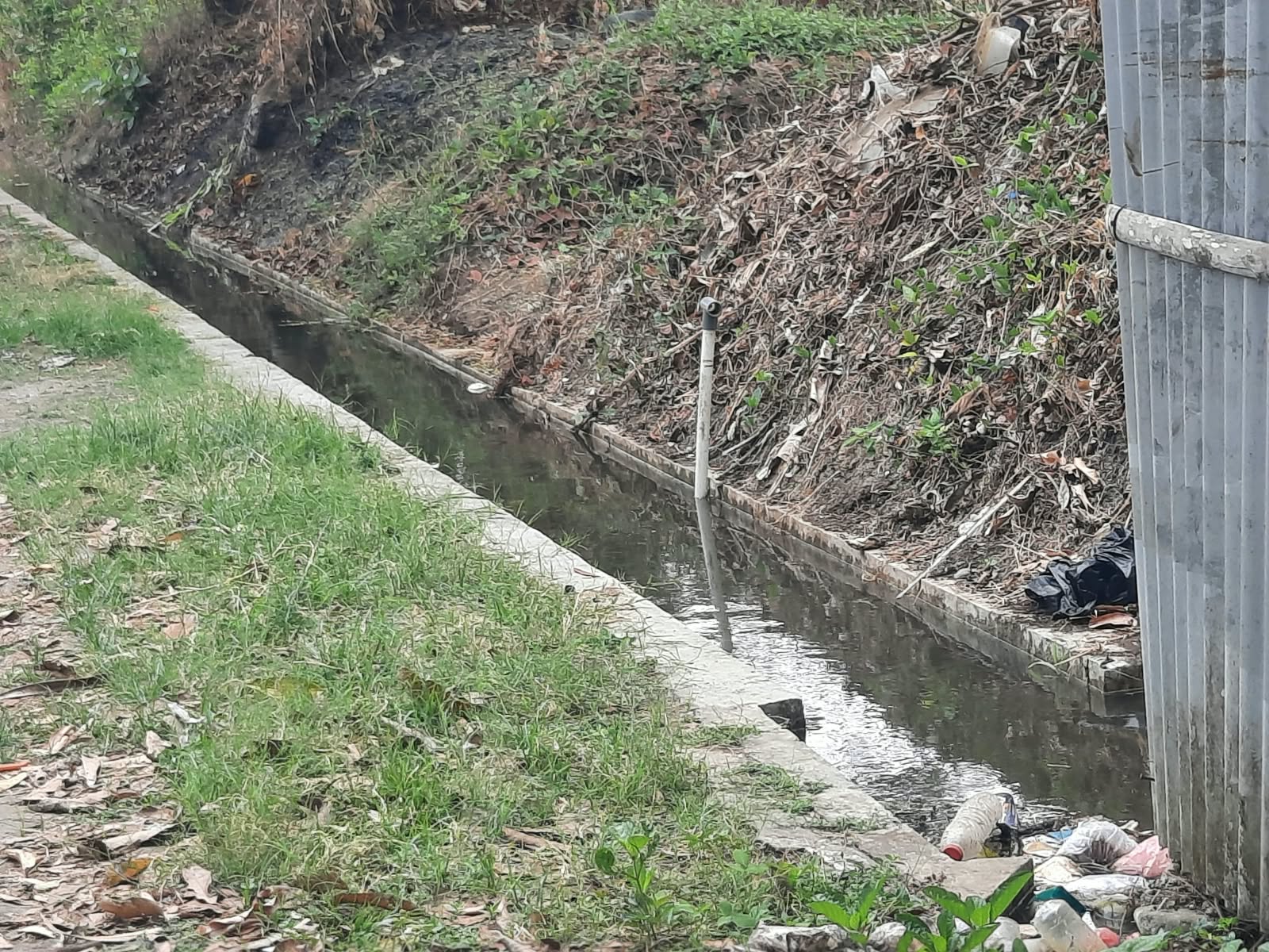 Lampiran foto terkait aduan Permohonan Penanganan Saluran Drainase Tertutup di Perum Griya Abdi Kencana, Purbalingga Wetan RT 1/7
