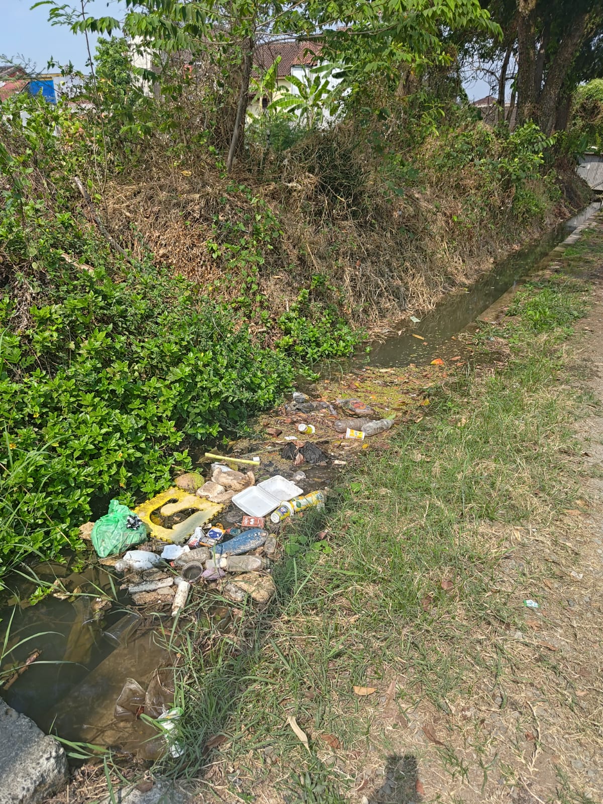 Lampiran foto terkait aduan Permohonan Penanganan Saluran Drainase Tertutup di Perum Griya Abdi Kencana, Purbalingga Wetan RT 1/7