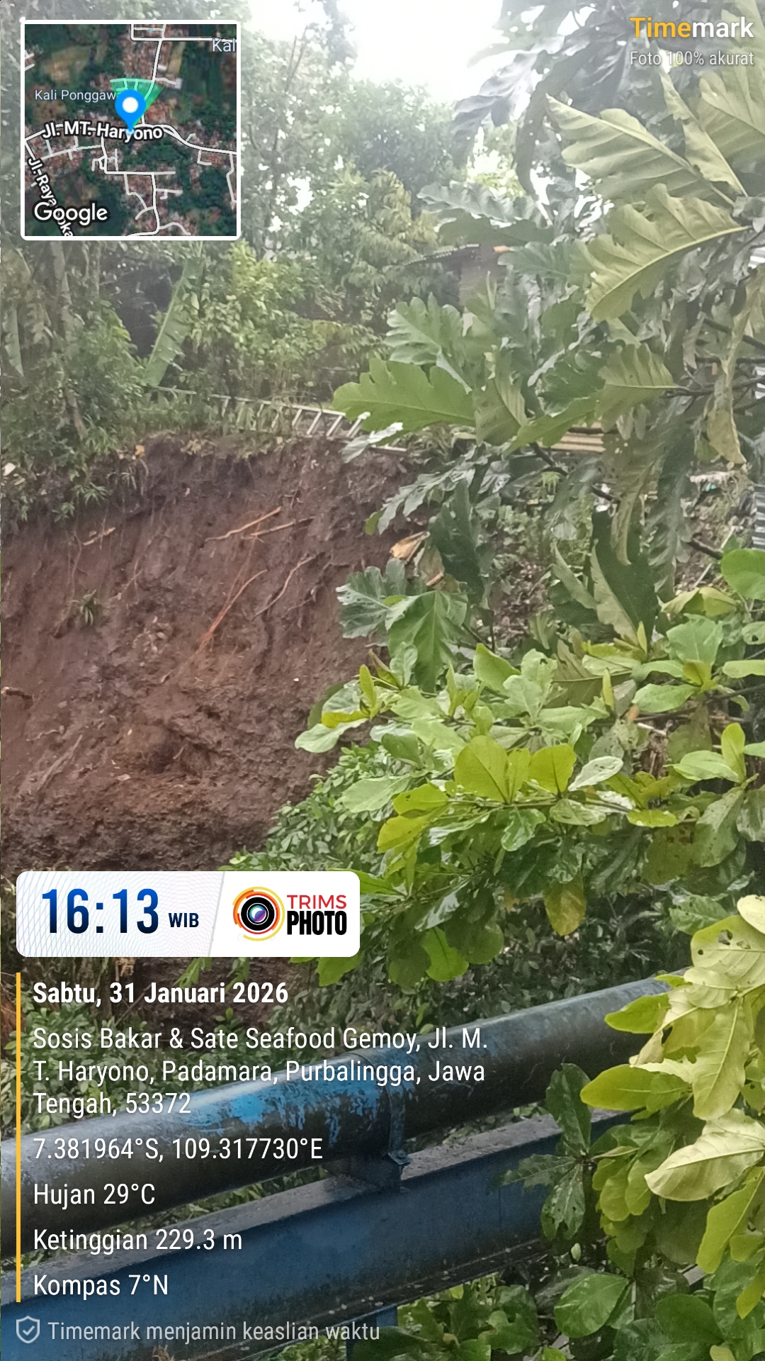 Lampiran foto terkait aduan Laporan Kerusakan Akibat Angin Kencang di Sungai Ponggawa, Desa Padamara