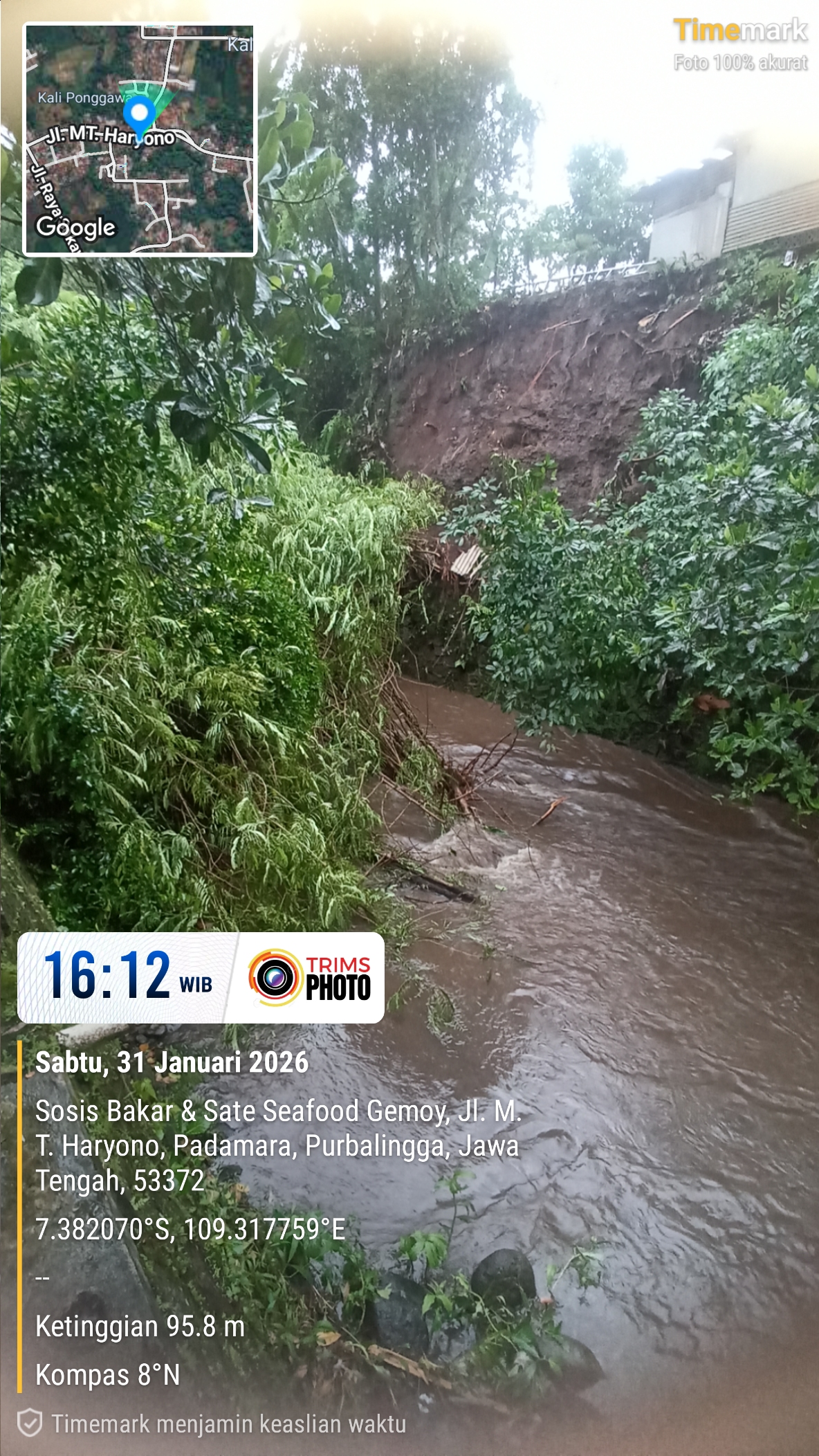Lampiran foto terkait aduan Laporan Kerusakan Akibat Angin Kencang di Sungai Ponggawa, Desa Padamara