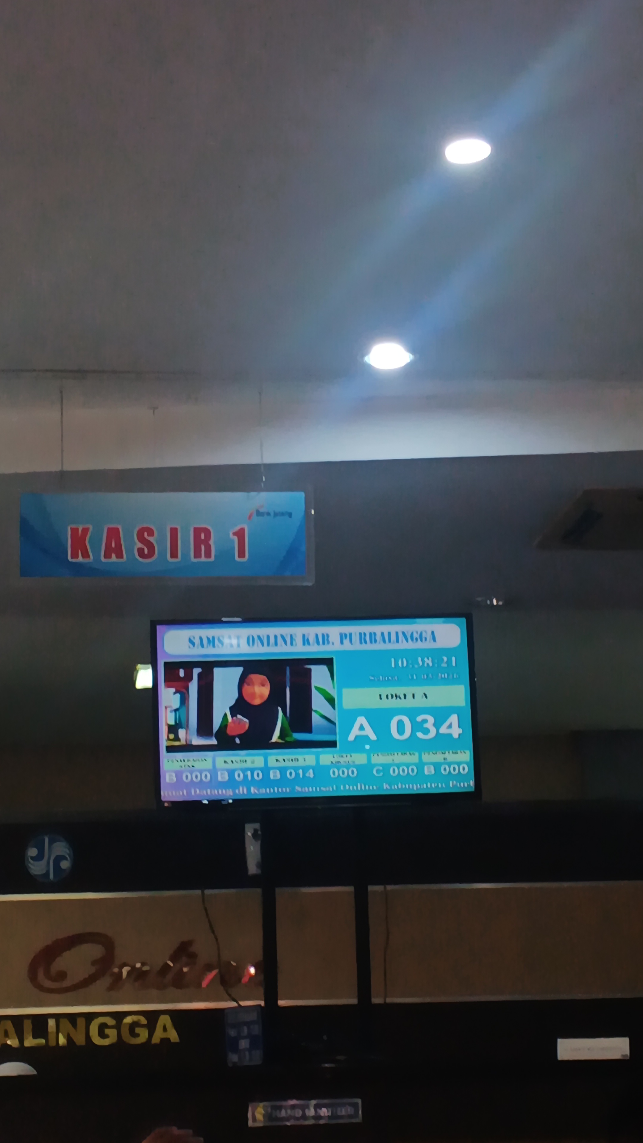 Lampiran foto terkait aduan Pengeluhan terhadap Pelayanan Samsat Purbalingga yang Menimbulkan Antrian Panjang dan Ketidakjelasan