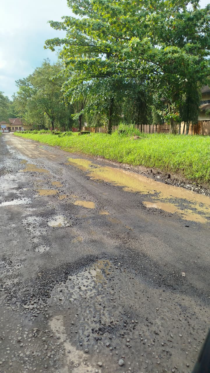 Lampiran foto terkait aduan Usulan Perbaikan dan Pelebaran Jalan Samping KPU Purbalingga (Kalikajar RT 04/ RW 03)