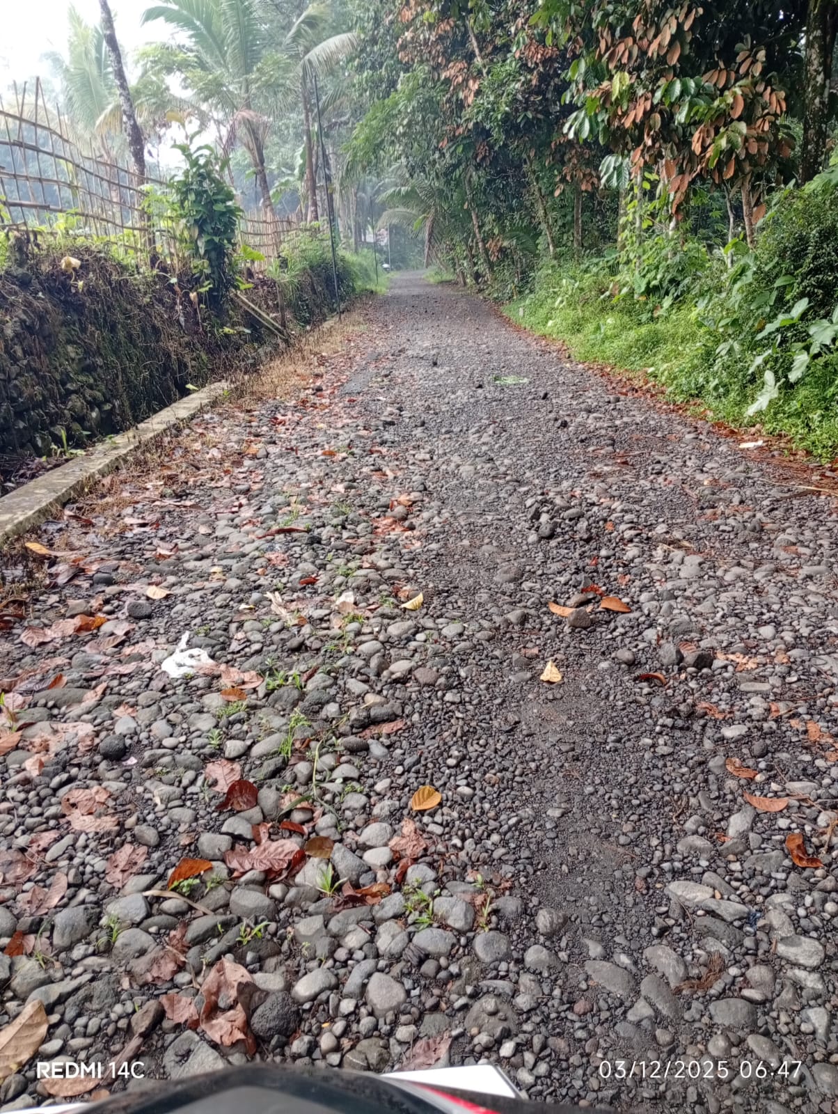 Lampiran foto terkait aduan Laporan Kerusakan Jalan di Dusun Bransong, Bumisari, Bojongsari, Purbalingga dan Permohonan Tindak Lanjut